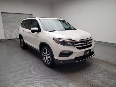 Used 2018 Honda Pilot Touring image 13