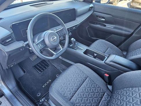 Certified 2025 Nissan Kicks SV image 15