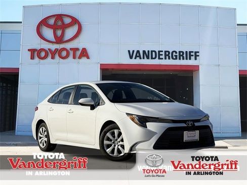 Used 2023 Toyota Corolla LE image 1