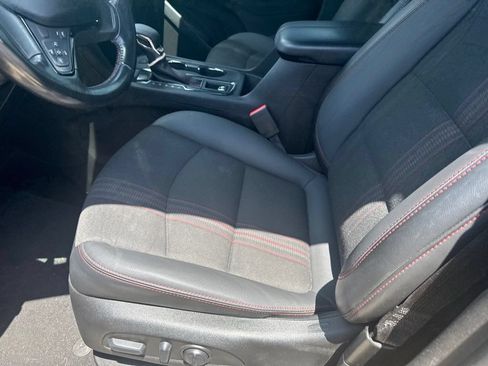 Used 2022 Chevrolet Equinox RS AWD/4WD image 13