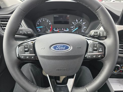 Certified 2022 Ford Escape SEL image 12