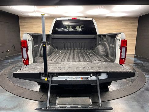 Used 2022 Ford F250 Lariat w/ Lariat Ultimate Package image 25
