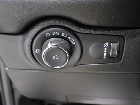 Used 2023 Dodge Durango GT AWD/4WD image 35