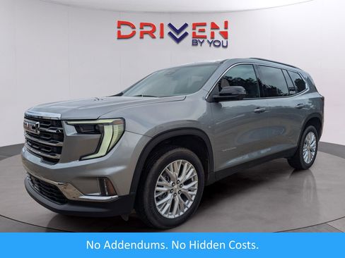 Used 2024 GMC Acadia Elevation w/ Luxury Package image 1