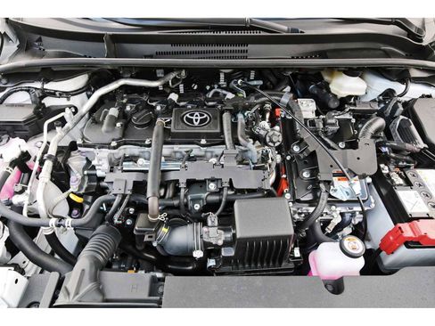 Used 2025 Toyota Corolla XLE image 31