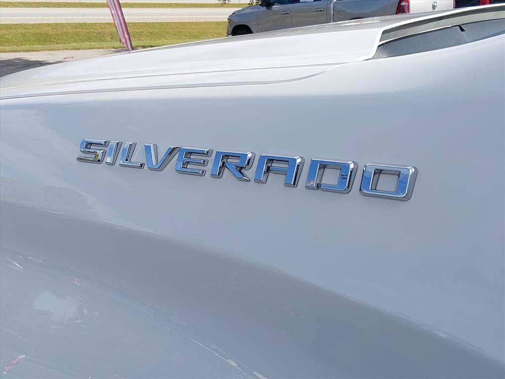 Used 2023 Chevrolet Silverado 1500 W/T RWD image 17