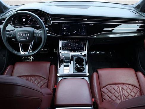 Used 2023 Audi SQ7 Prestige w/ Prestige Package AWD/4WD image 19