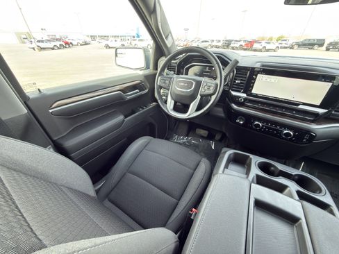 Used 2022 GMC Sierra 1500 Elevation image 26