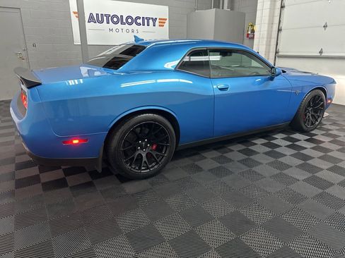 Used 2016 Dodge Challenger SRT Hellcat image 11