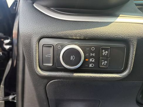 Used 2021 Ford Explorer XLT w/ Equipment Group 202A AWD/4WD image 21