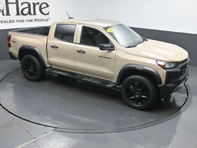Used 2023 Chevrolet Colorado Trail Boss w/ LPO, Dark Essentials Package AWD/4WD image 52