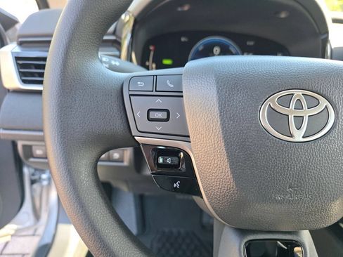 Used 2026 Toyota Camry LE FWD image 29