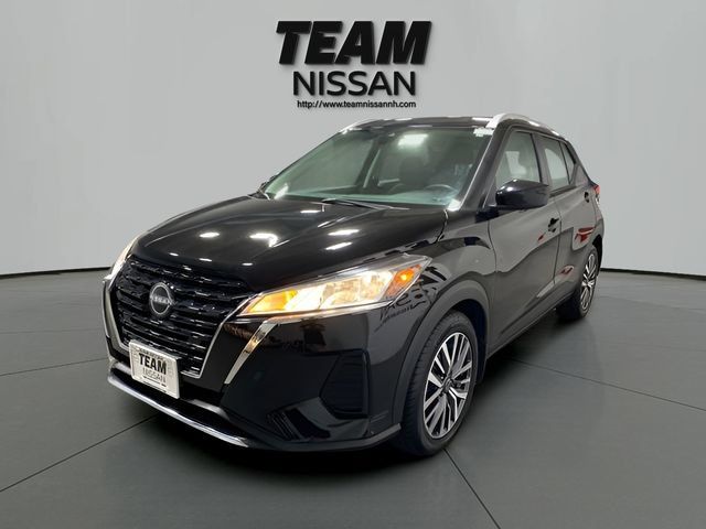 Certified 2023 Nissan Kicks SV FWD image 3
