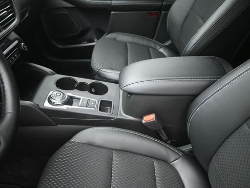 New 2025 Ford Escape SE image 20