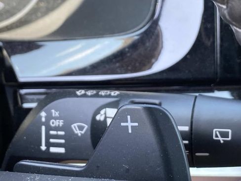 Used 2024 Nissan Pathfinder SV AWD/4WD image 18