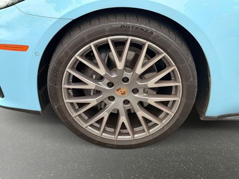 Used 2025 Porsche Panamera RWD image 10