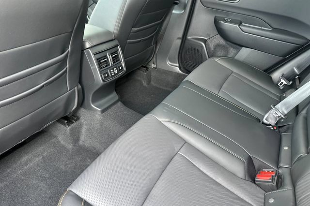 New 2026 Subaru Outback Wilderness w/ Wilderness Package AWD/4WD image 9