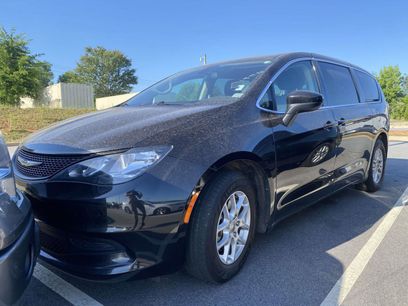 Used 2022 Chrysler Voyager LX