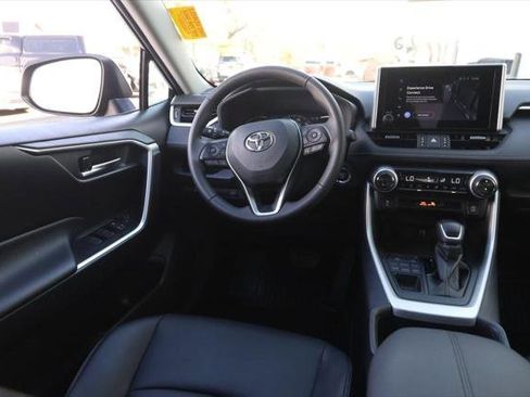 Used 2025 Toyota RAV4 XLE Premium image 23