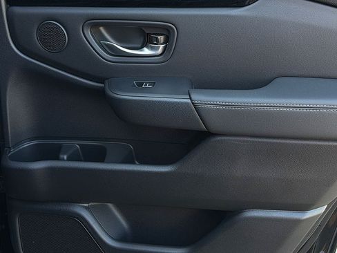 Used 2025 Honda Pilot Touring image 31