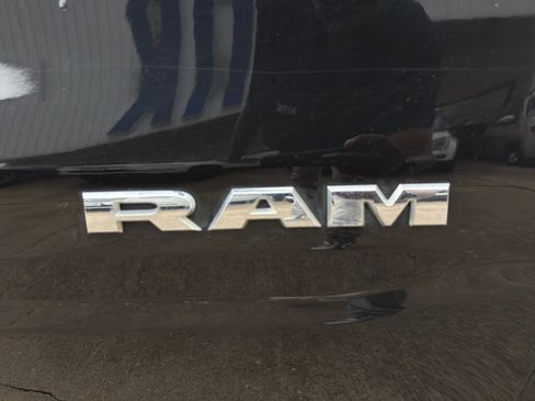 Used 2024 RAM 1500 Big Horn AWD/4WD image 33