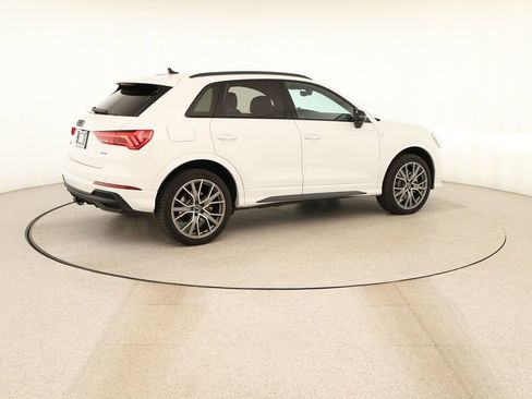 Certified 2025 Audi Q3 2.0T Premium Plus w/ Premium Plus Package AWD/4WD image 7