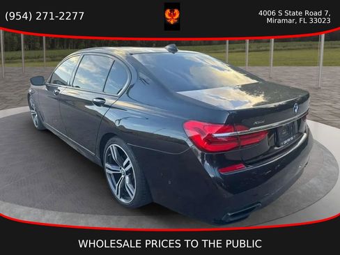 Used 2019 BMW 750i xDrive w/ Executive Package image 4
