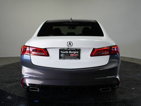 Used 2018 Acura TLX w/ Technology Package FWD image 7
