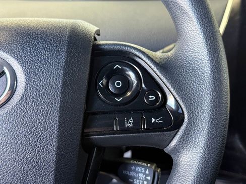 Certified 2021 Toyota Prius L Eco image 24