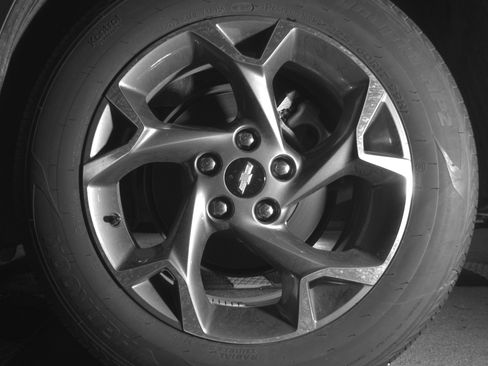 Used 2025 Chevrolet Trax LT FWD image 14