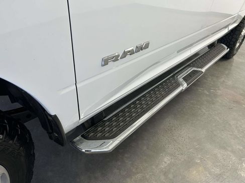 Used 2024 RAM 2500 Big Horn AWD/4WD image 11