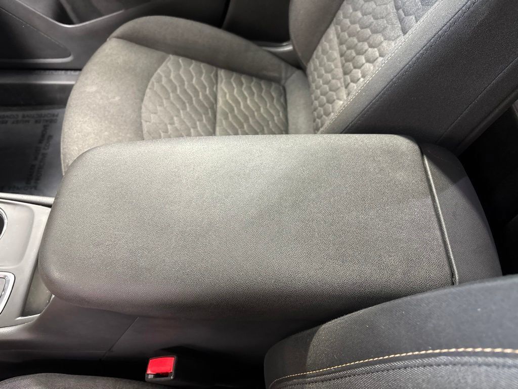 Used 2018 Chevrolet Equinox LT AWD/4WD image 24