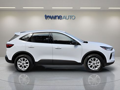 Used 2025 Ford Escape Active w/ Tech Pack #1 AWD/4WD image 6