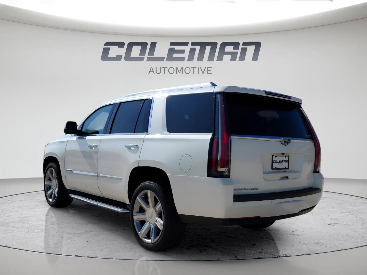 Used 2015 Cadillac Escalade Luxury AWD/4WD image 7