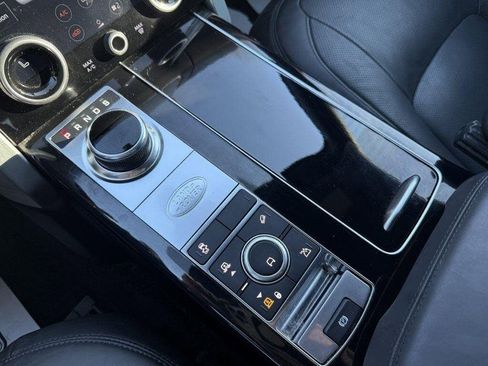 Used 2019 Land Rover Range Rover Long Wheelbase Supercharged image 34