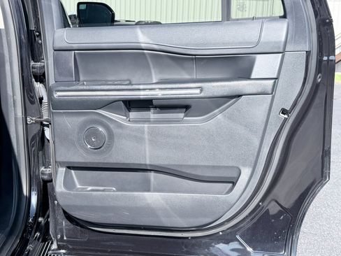 Used 2024 Ford Expedition Max XLT AWD/4WD image 30