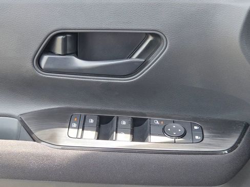 New 2026 Nissan Kicks S FWD image 27