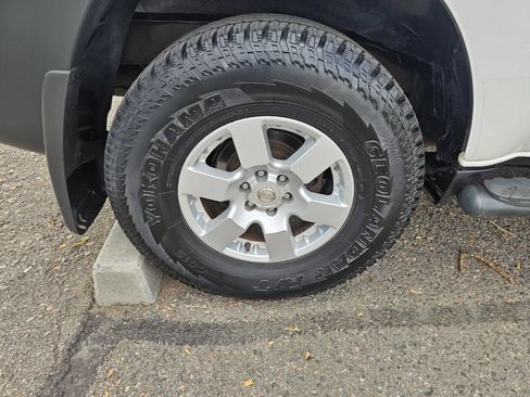 Used 2005 Nissan Xterra Off-Road AWD/4WD image 40