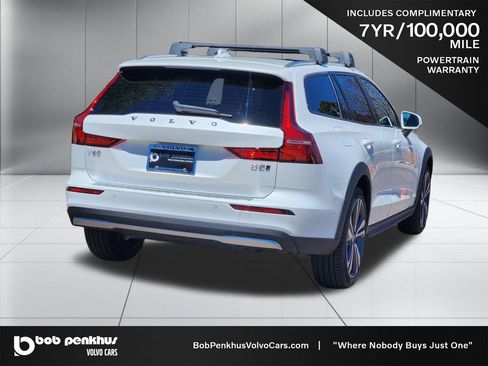 New 2026 Volvo V60 B5 Cross Country Plus w/ Climate Package AWD/4WD image 25