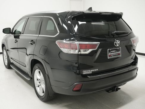 Used 2016 Toyota Highlander Limited Platinum FWD image 6