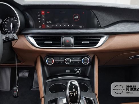 Used 2020 Alfa Romeo Stelvio AWD w/ Cold Weather Package image 9