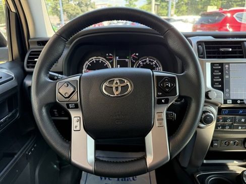 Used 2022 Toyota 4Runner Limited image 22