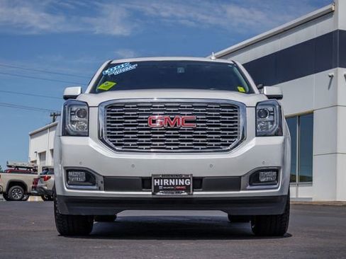 Used 2018 GMC Yukon Denali w/ Open Road Package AWD/4WD image 37