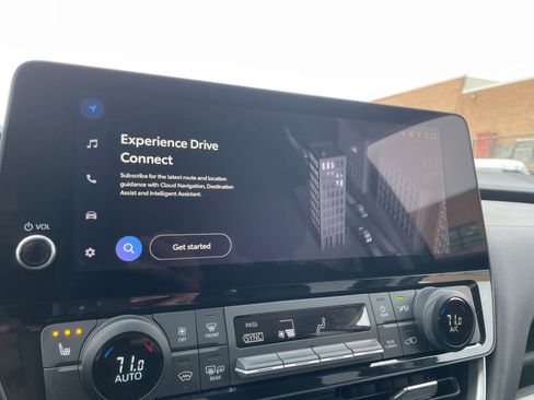 Used 2025 Toyota Grand Highlander FWD image 21