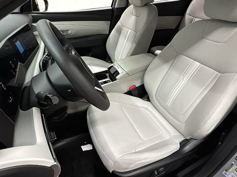 Used 2026 Hyundai Tucson SEL FWD image 9