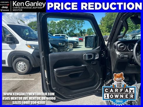 Used 2019 Jeep Wrangler Unlimited Sport AWD/4WD image 11