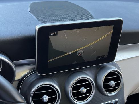 Used 2016 Mercedes-Benz GLC 300 4MATIC image 18