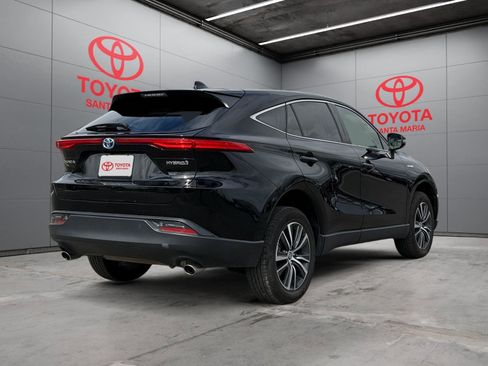 Used 2021 Toyota Venza LE image 9