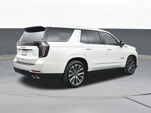 Used 2025 Chevrolet Tahoe High Country image 15