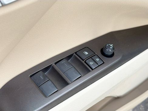 Used 2024 Toyota Camry LE FWD image 7